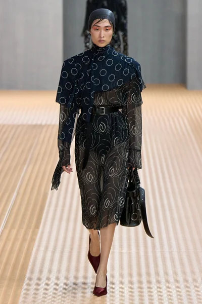Look 33